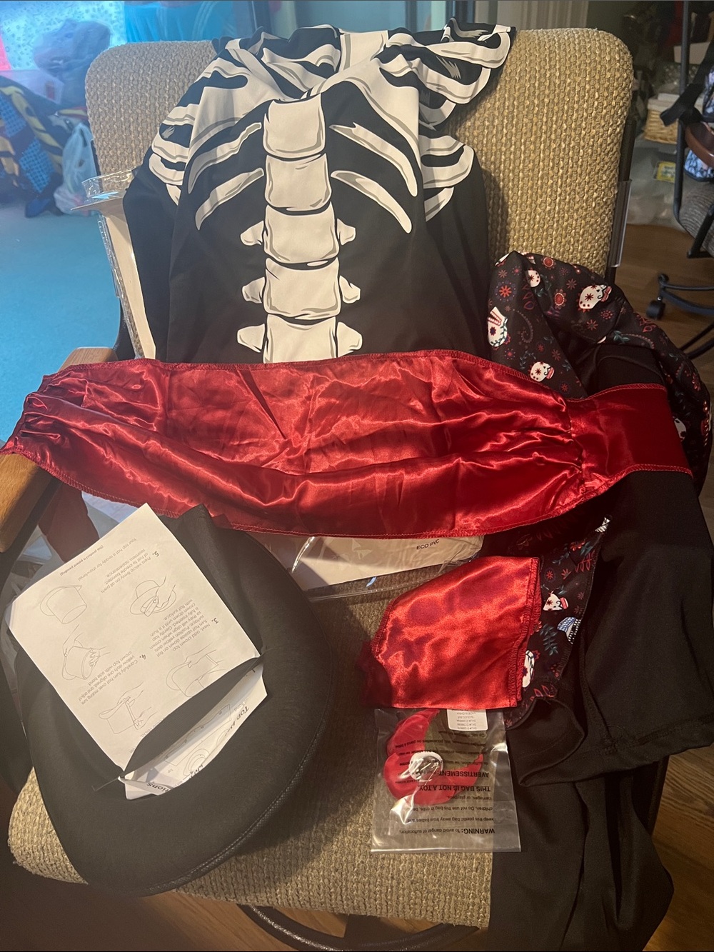 #3021**Spirit Dia de Los Muertos Skeleton Jacket Costume - Black & Red - Picture 8 of 17